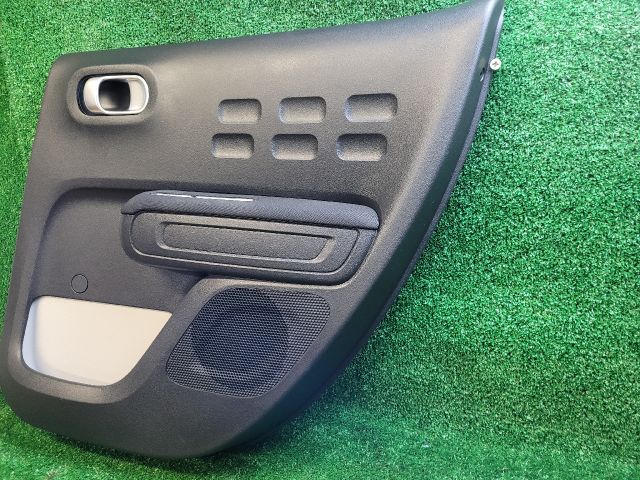 bontott CITROËN C3 III Jobb hátsó Ajtó Kárpit