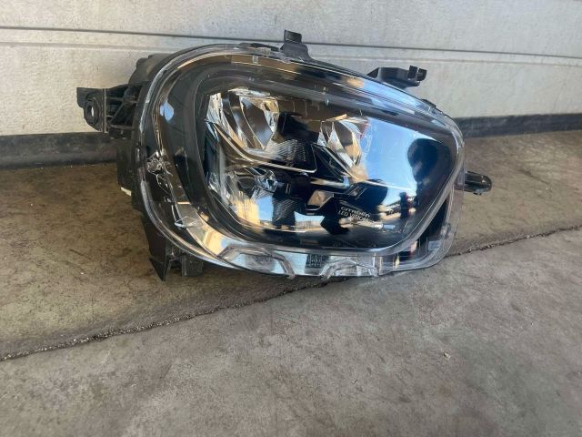 bontott CITROËN C3 III Jobb Ledes Fényszóró