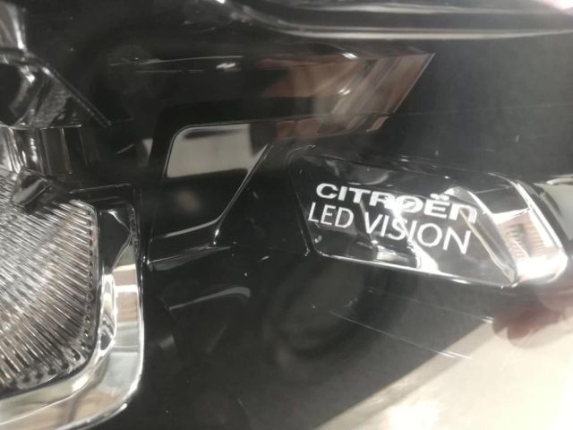 bontott CITROËN C3 III Jobb Ledes Fényszóró