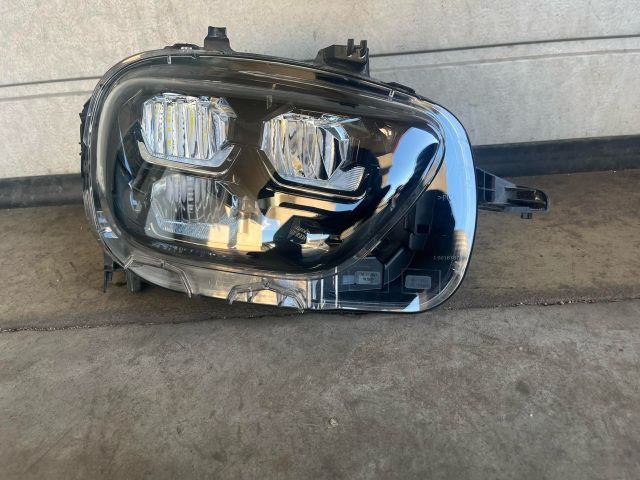 bontott CITROËN C3 III Jobb Ledes Fényszóró