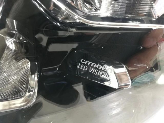 bontott CITROËN C3 III Jobb Ledes Fényszóró