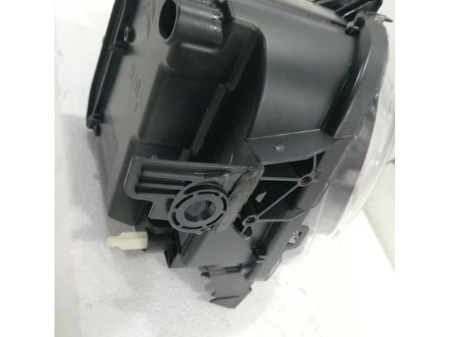 bontott CITROËN C3 III Jobb Ledes Fényszóró