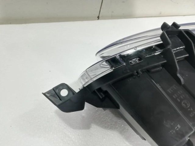 bontott CITROËN C3 III Jobb Ledes Fényszóró