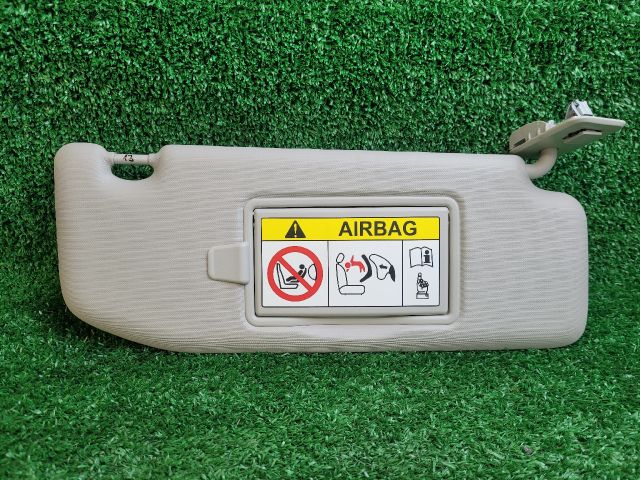 bontott CITROËN C3 III Jobb Napellenző