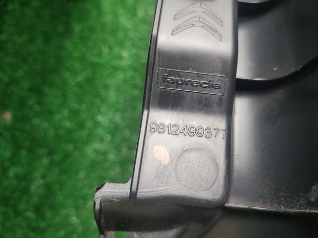 bontott CITROËN C3 III Középső Kardánbox Burkolat