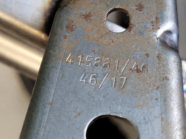 bontott CITROËN C3 III Műszerfal Tartó Vas