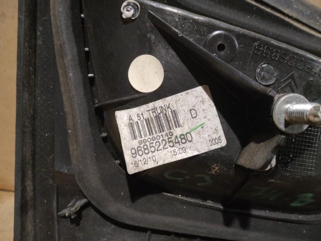 bontott CITROËN C3 Jobb Belső Hátsó Lámpa