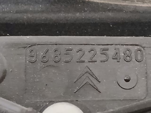 bontott CITROËN C3 Jobb Belső Hátsó Lámpa