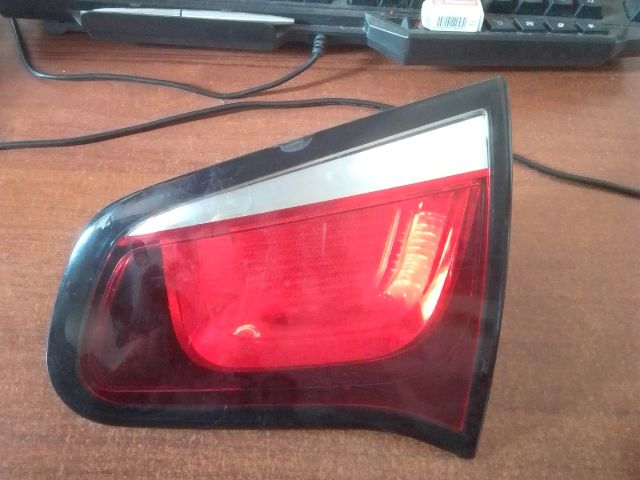 bontott CITROËN C3 Jobb Belső Hátsó Lámpa