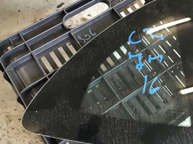 bontott CITROËN C3 Jobb C Oszlop Oldalablak Üveg