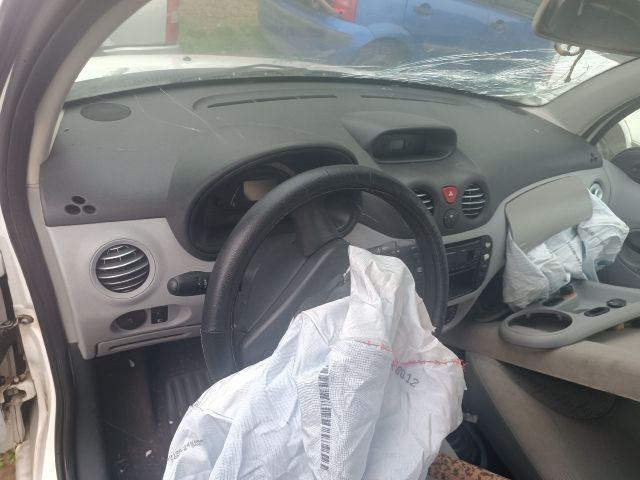 bontott CITROËN C3 Jobb első Ajtó Kárpit