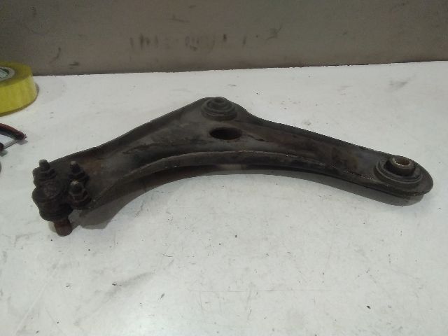 bontott CITROËN C3 Jobb első Alsó Első Lengőkar