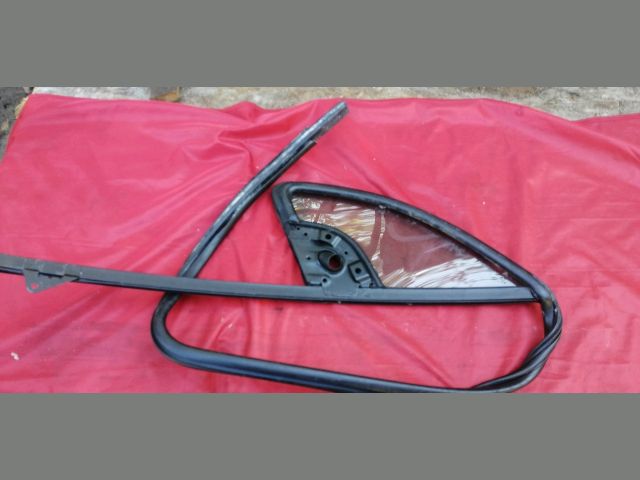 bontott CITROËN C3 Jobb első Fixüveg (Ajtóban)