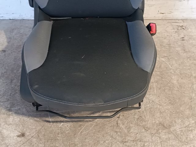 bontott CITROËN C3 Jobb első Ülés