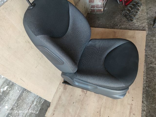 bontott CITROËN C3 Jobb első Ülés