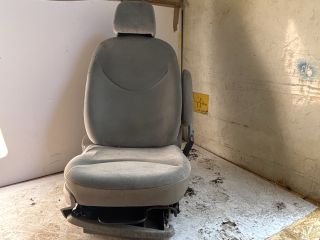 bontott CITROËN C3 Jobb első Ülés