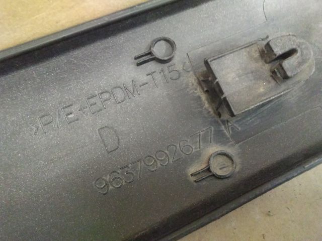 bontott CITROËN C3 Jobb hátsó Ajtó Díszléc