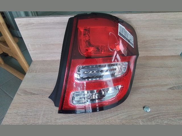 bontott CITROËN C3 Jobb Hátsó Lámpa