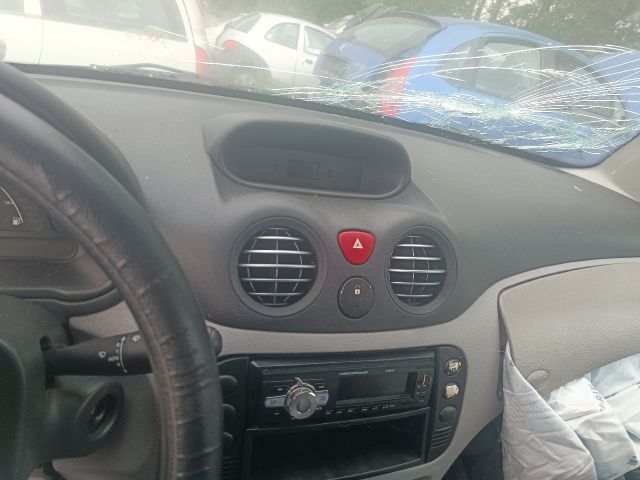 bontott CITROËN C3 Jobb Hátsó Lámpa