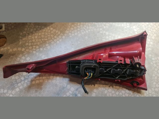 bontott CITROËN C3 Jobb Hátsó Lámpa