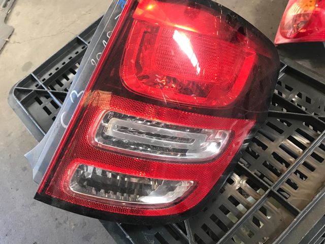 bontott CITROËN C3 Jobb Hátsó Lámpa