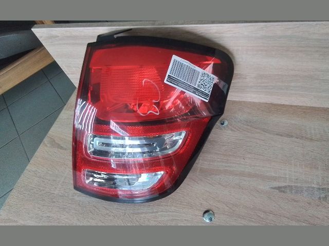bontott CITROËN C3 Jobb Hátsó Lámpa