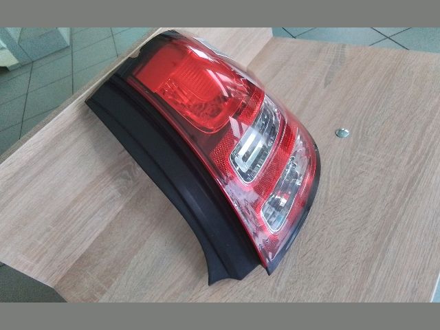 bontott CITROËN C3 Jobb Hátsó Lámpa