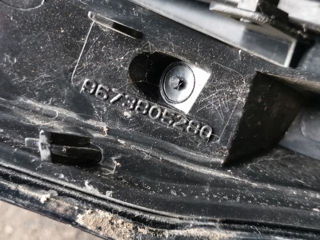 bontott CITROËN C3 Jobb Hátsó Lámpa