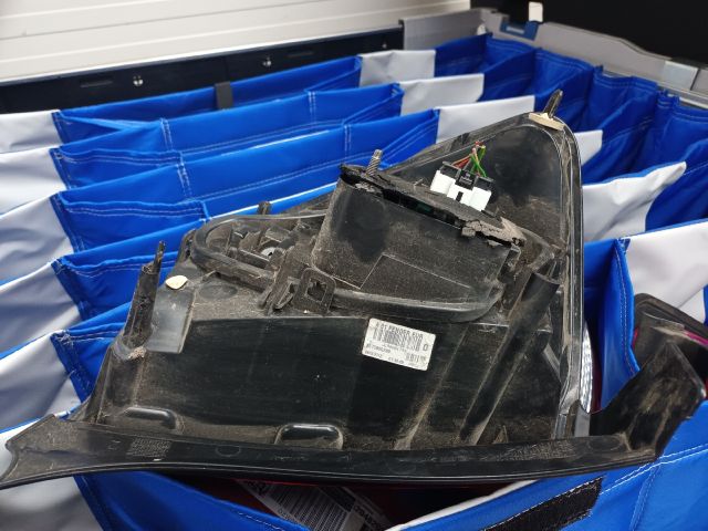 bontott CITROËN C3 Jobb Hátsó Lámpa