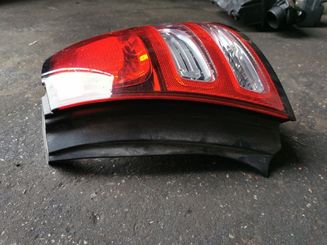 bontott CITROËN C3 Jobb Hátsó Lámpa