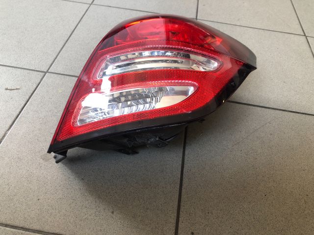 bontott CITROËN C3 Jobb Külső Hátsó Lámpa