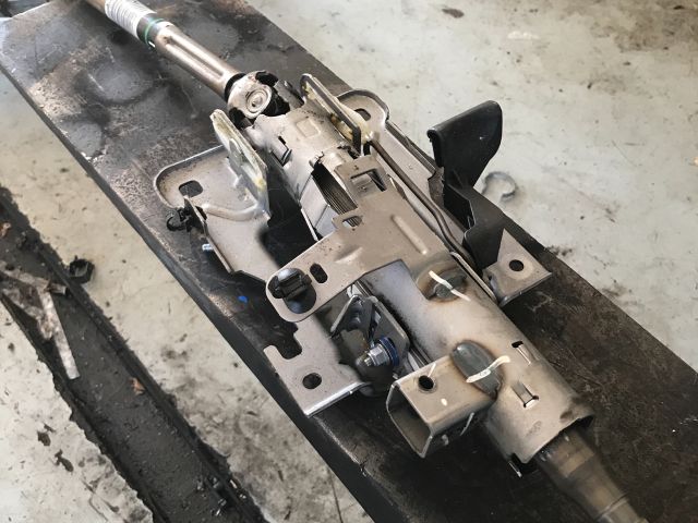 bontott CITROËN C3 Kormányoszlop