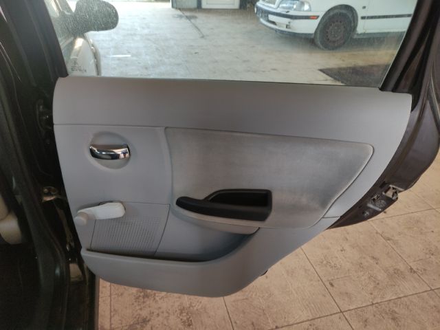 bontott CITROËN C3 Középkonzol Keret