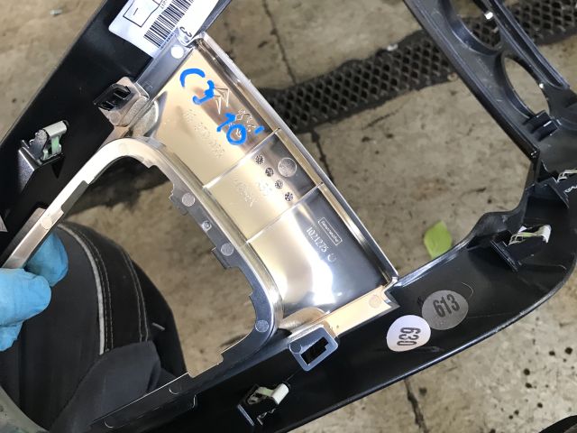 bontott CITROËN C3 Középkonzol Keret