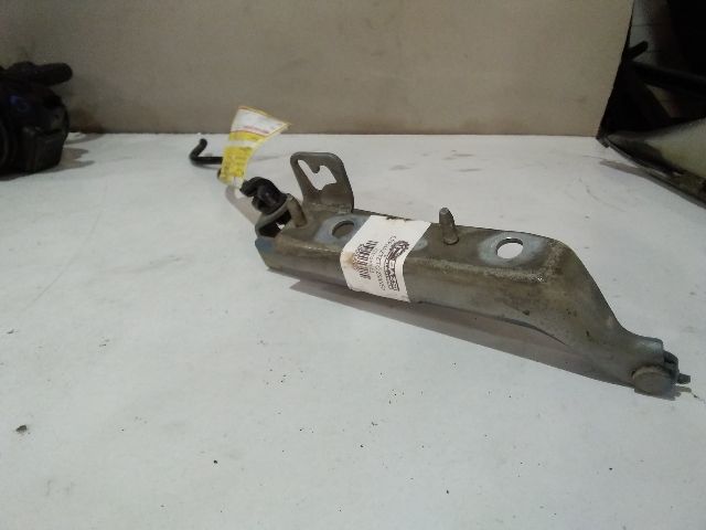 bontott CITROËN C3 Motorháztető Jobb Zsanér