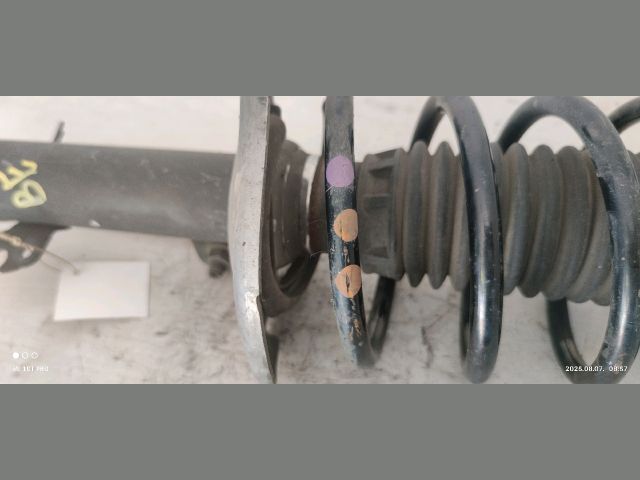 bontott CITROËN C3 PICASSO Bal első Gólyaláb (Lengécsillapító, Rugó)