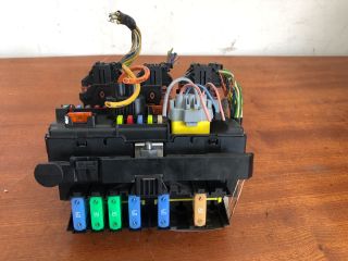 bontott CITROËN C3 PICASSO Biztosítéktábla Motortér