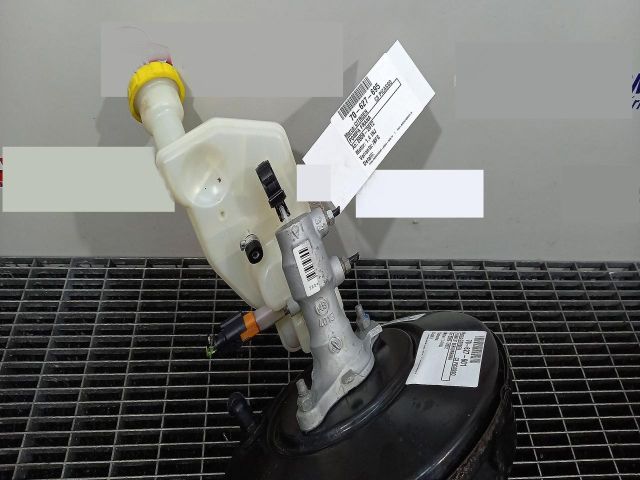 bontott CITROËN C3 PICASSO Főfékhenger