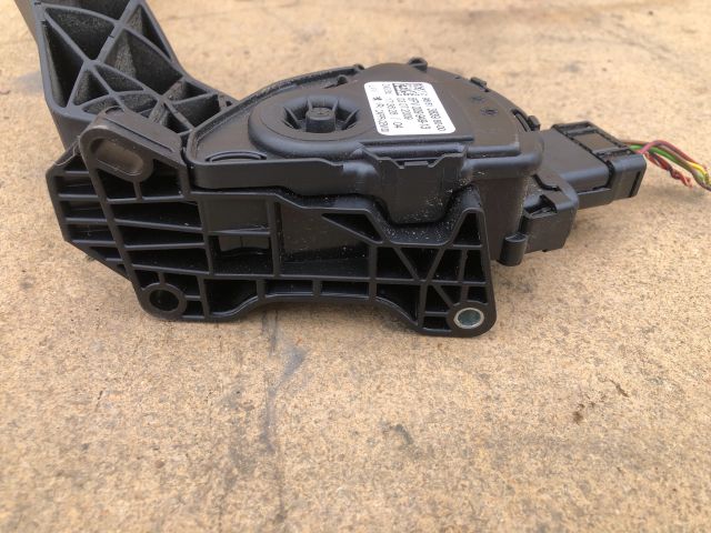 bontott CITROËN C3 PICASSO Gázpedál (Elektromos)