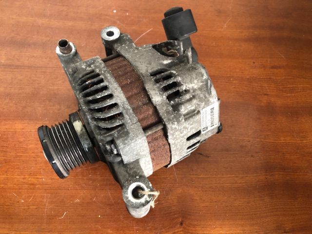 bontott CITROËN C3 PICASSO Generátor