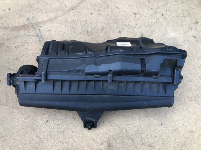 bontott CITROËN C3 PICASSO Légszűrő Ház