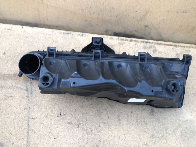 bontott CITROËN C3 PICASSO Légszűrő Ház