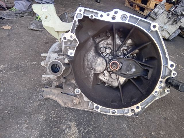 bontott CITROËN C3 PICASSO Váltó (Mechanikus)