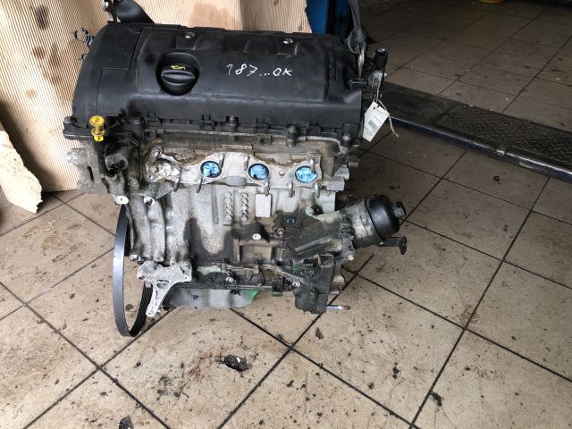 bontott CITROËN C3 PICASSO Motor (Fűzött blokk hengerfejjel)