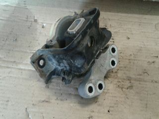 bontott CITROËN C3 PICASSO Motor Tartó Bak Jobb