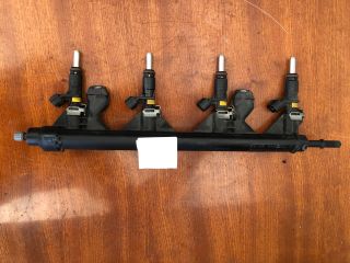 bontott CITROËN C3 PICASSO Porlasztó Sor / Híd