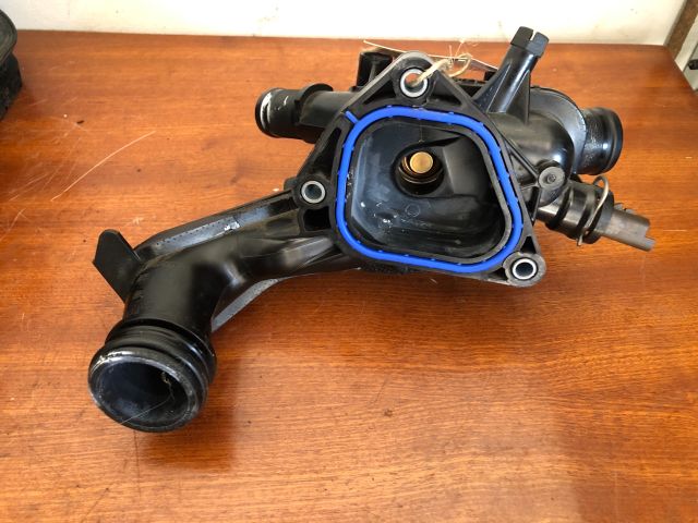 bontott CITROËN C3 PICASSO Termosztátház