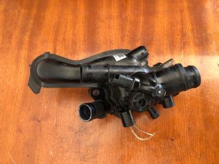 bontott CITROËN C3 PICASSO Termosztátház