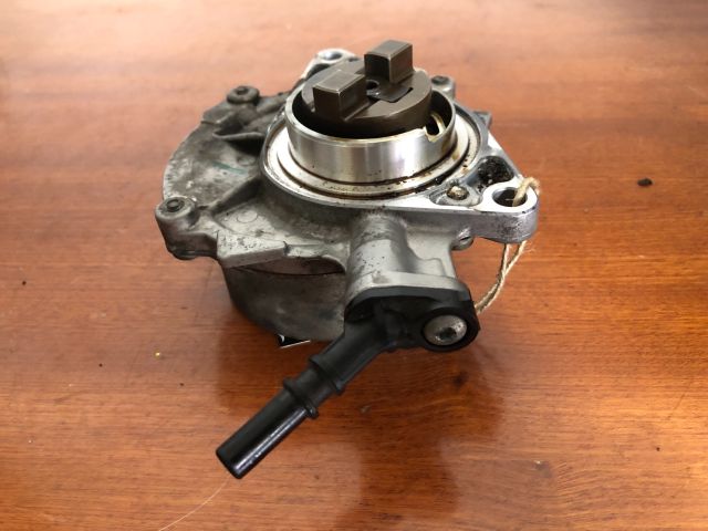 bontott CITROËN C3 PICASSO Vákumpumpa