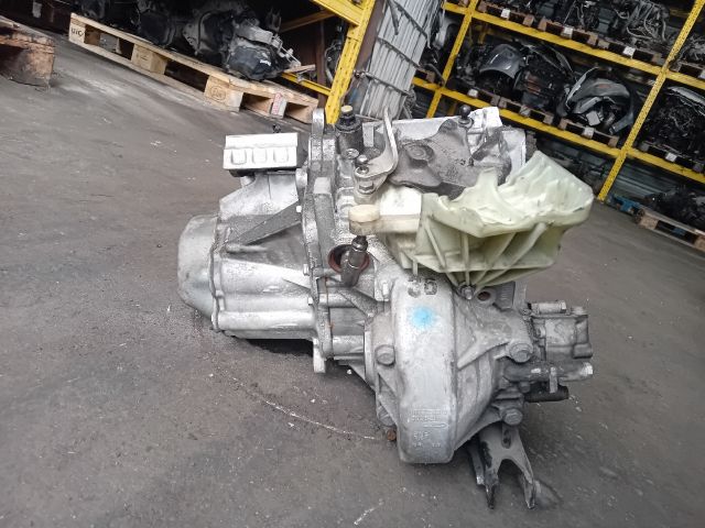 bontott CITROËN C3 PICASSO Váltó (Mechanikus)